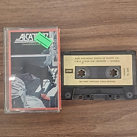 ALCATRAZ, KASET