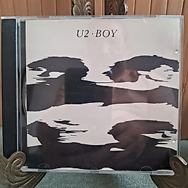 U2 * BOY